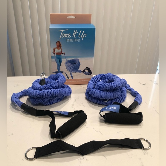Tone It Up 2 Toning Ropes for Cardio, Strengthening, Bungee Set - Picture 4 of 11